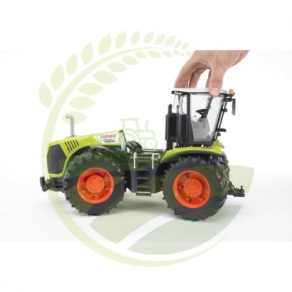 03015 Tractor Claas Xerion 5000