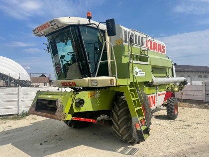 Combina Claas Mega 204