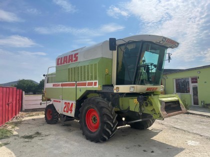 Combina Claas Mega 204