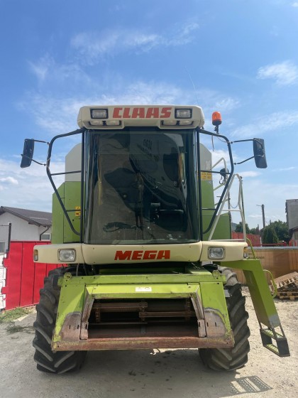 Combina Claas Mega 204