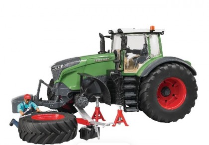 Tractor Fendt 1050 Vario cu mecanic