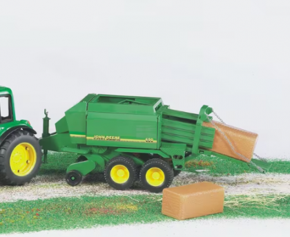 U02017 Presă de baloţi dreptunghiulari John Deere 690